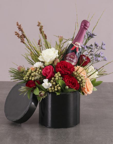 Champagne and Roses in Hatbox