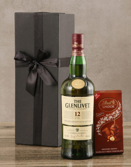 fine-alcohol Glenlivet Twelve Year Scotch Whisky Set