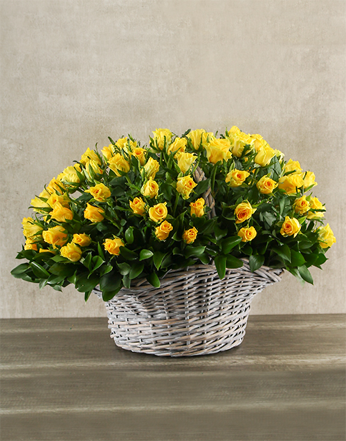 roses Bountiful Yellow Rose Basket