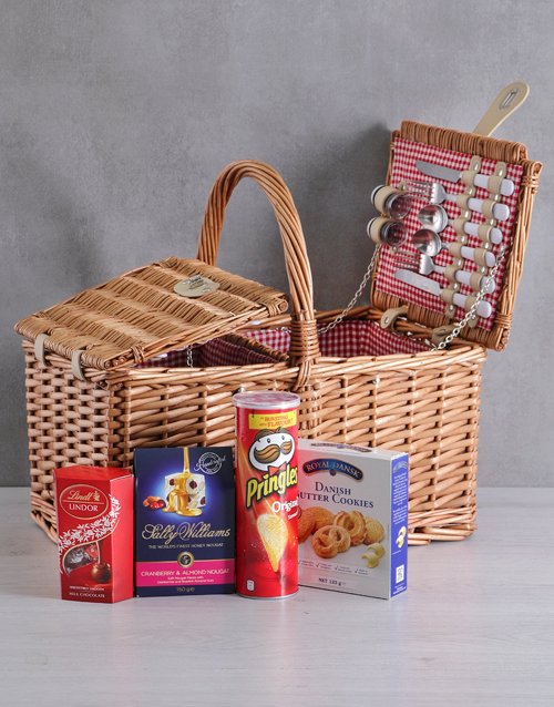 Snackers Four Person Picnic Basket