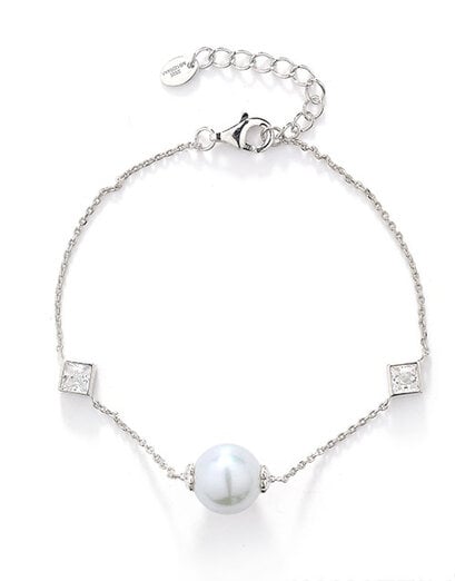 Shimmering Serenity Pearl Bracelet